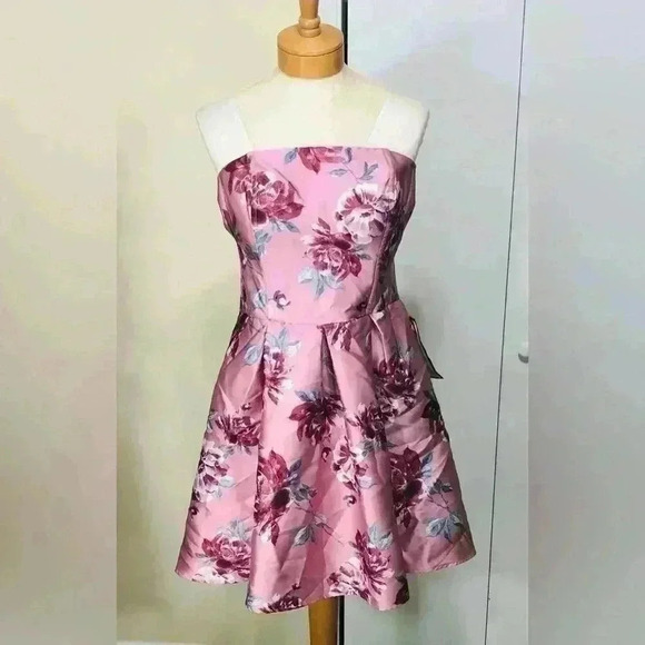 Speechless Womens Juniors Strapless Fit Flare Pink Mauve Dress size 13 petite - Picture 4 of 16